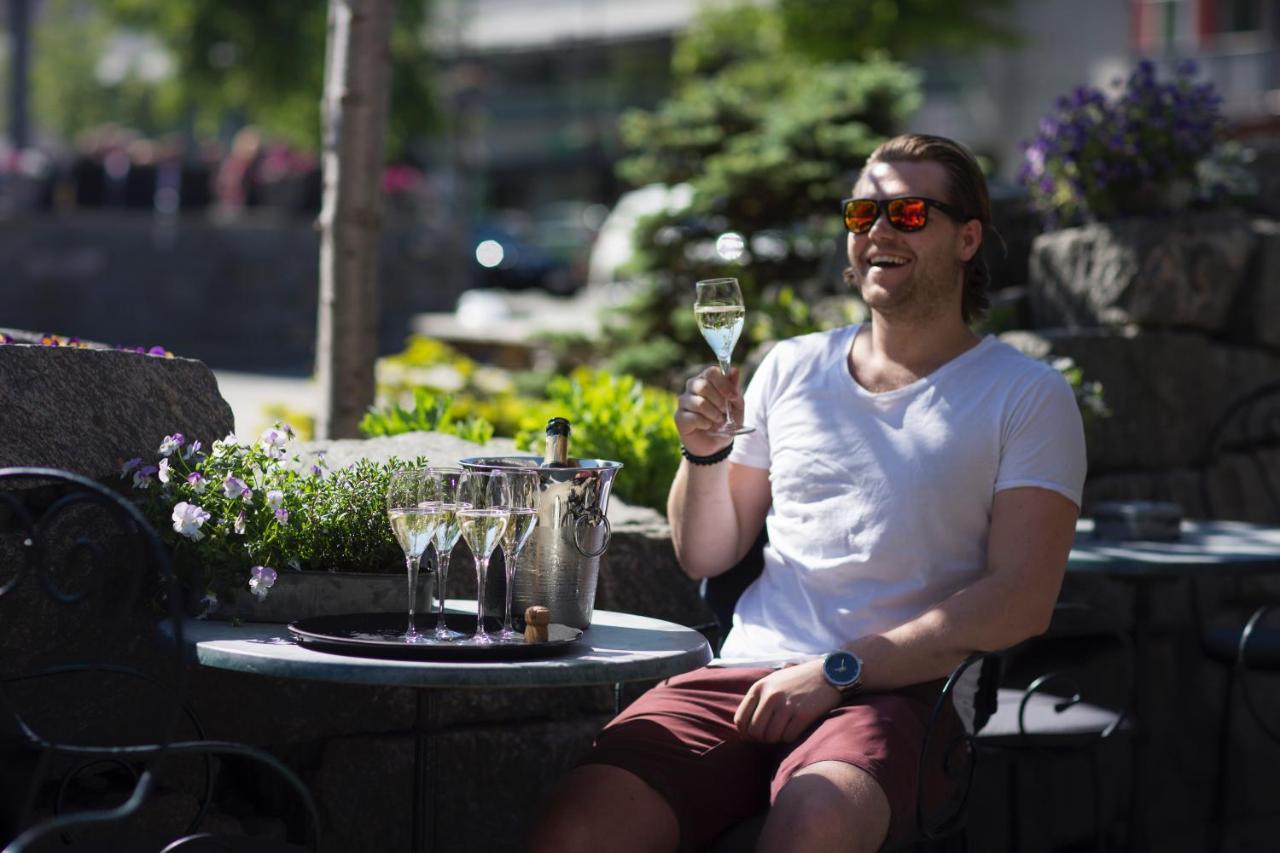 Kaffebar & Guest house Stryn